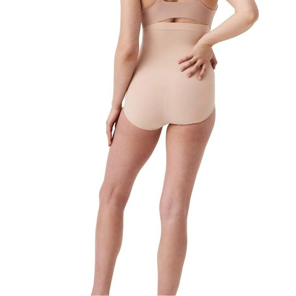 🆕 Spanx Higher Power Panties Soft Nude Seamless Lightweight Size L - Picture 2 of 5